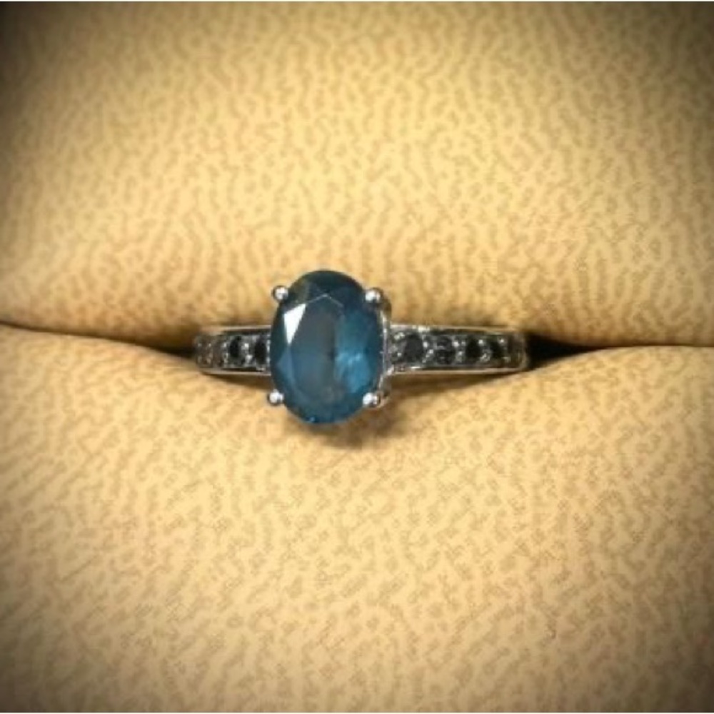 EFFY London Blue Topaz Ring - Beautiful!